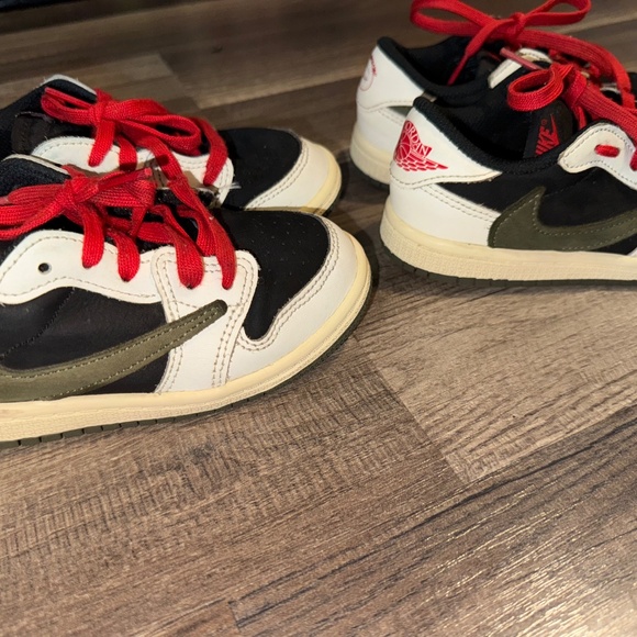 kid travis scotts - Picture 2 of 3